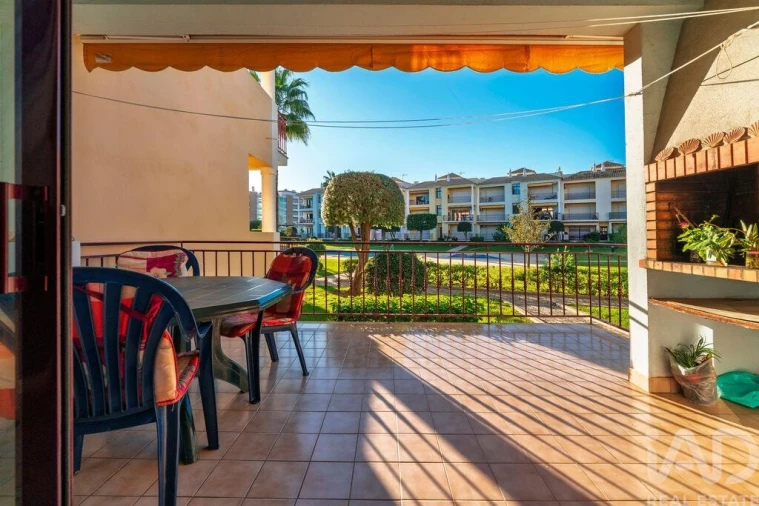 Apartamento T1 para Venda em Quarteira Foto 12