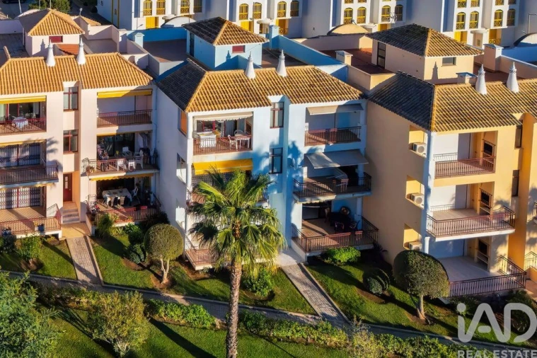 Apartamento T1 para Venda em Quarteira Foto 6