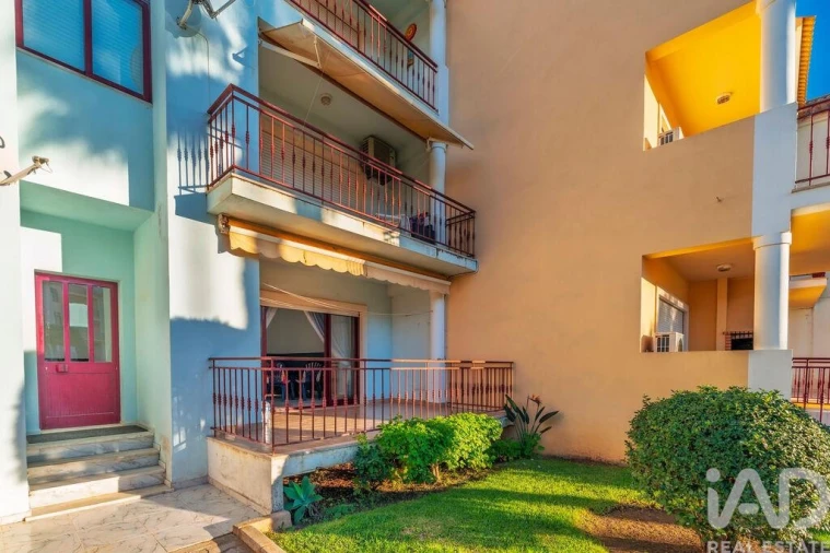 Apartamento T1 para Venda em Quarteira Foto 10