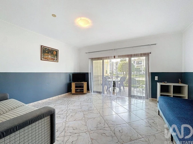 Apartamento T1 para Venda em Quarteira Foto 16