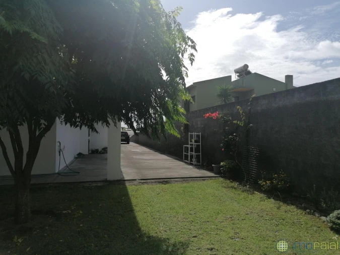 Moradia T3 para Venda em Feteira Foto 27