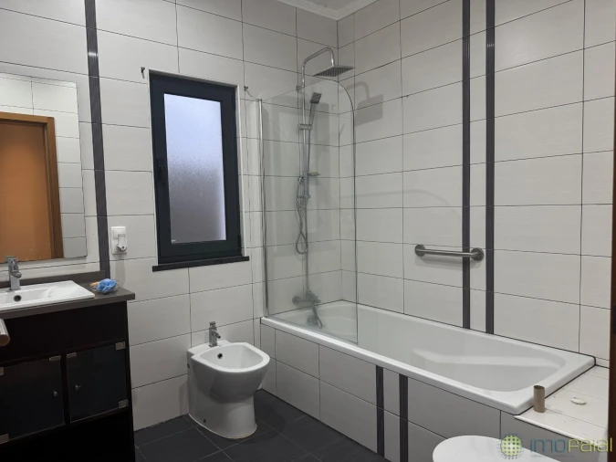 Moradia T3 para Venda em Feteira Foto 19