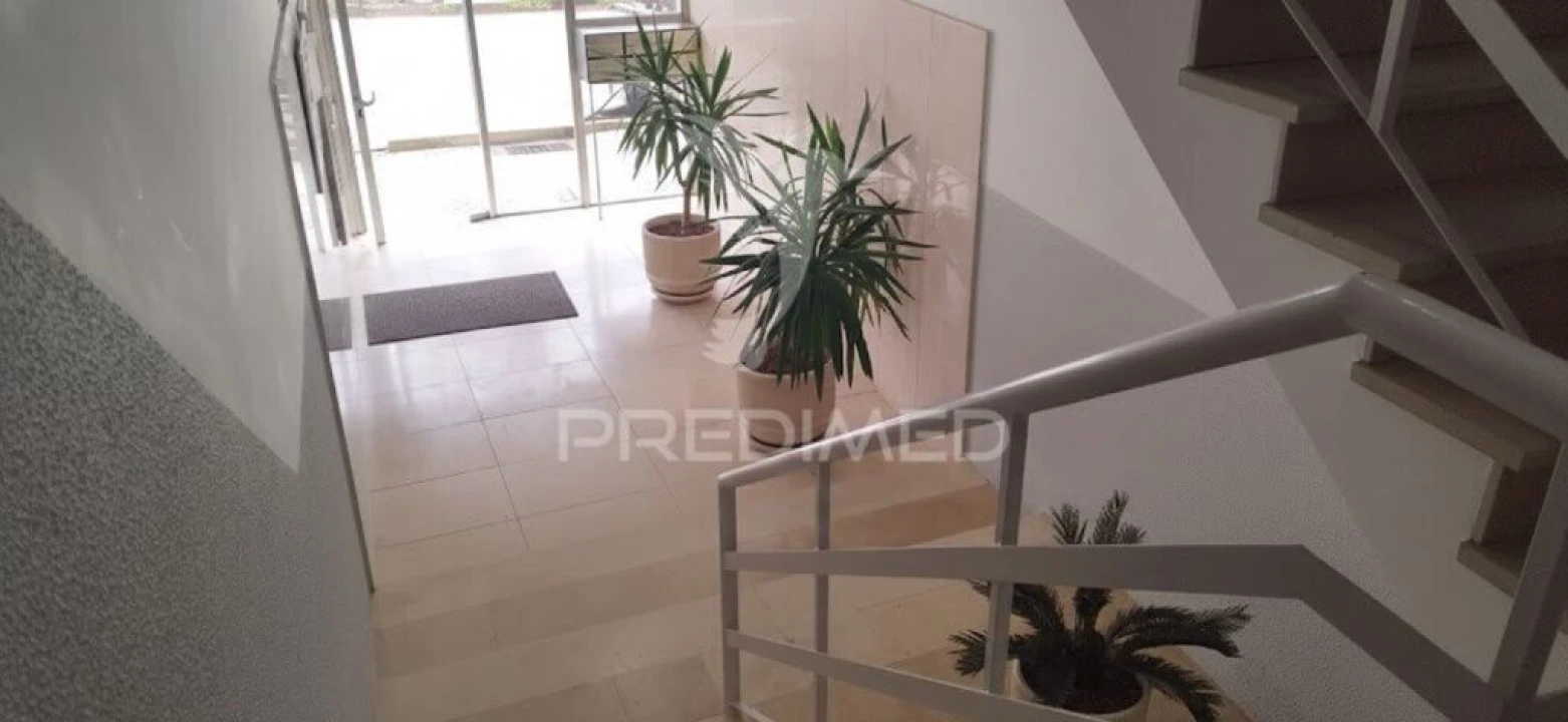 Apartamento T2 para Venda em Samora Correia Foto 2