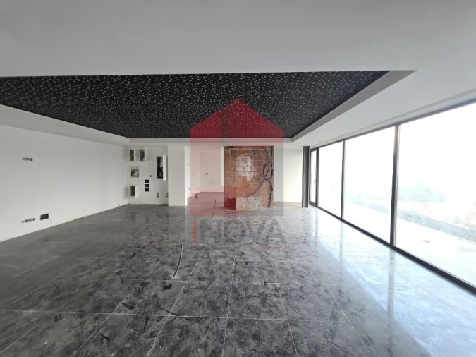 Moradia T3 para Venda em Ribeira do Neiva Foto 3