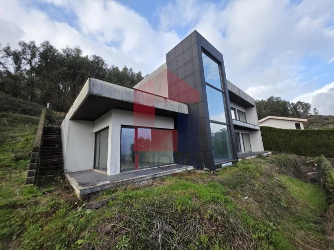 Moradia T3 para Venda em Ribeira do Neiva Foto 32