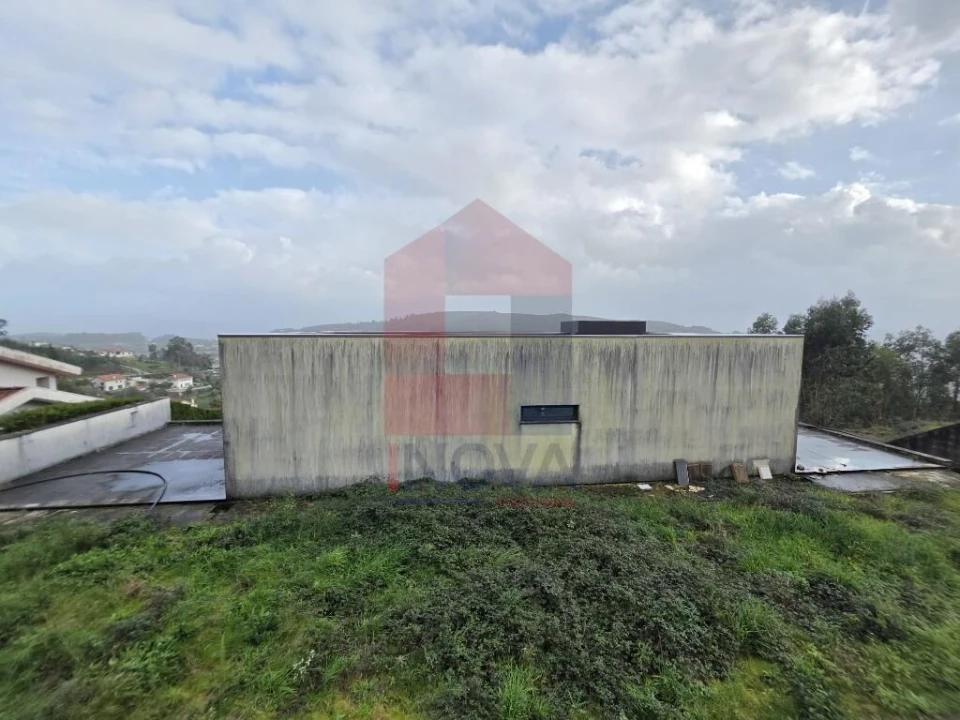 Moradia T3 para Venda em Ribeira do Neiva Foto 29