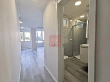 Apartamento T2 para Venda em Oeiras e São Julião da Barra, Paço de Arcos e Caxias