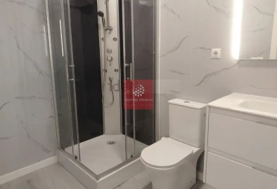 Apartamento T2 para Venda em Oeiras e São Julião da Barra, Paço de Arcos e Caxias