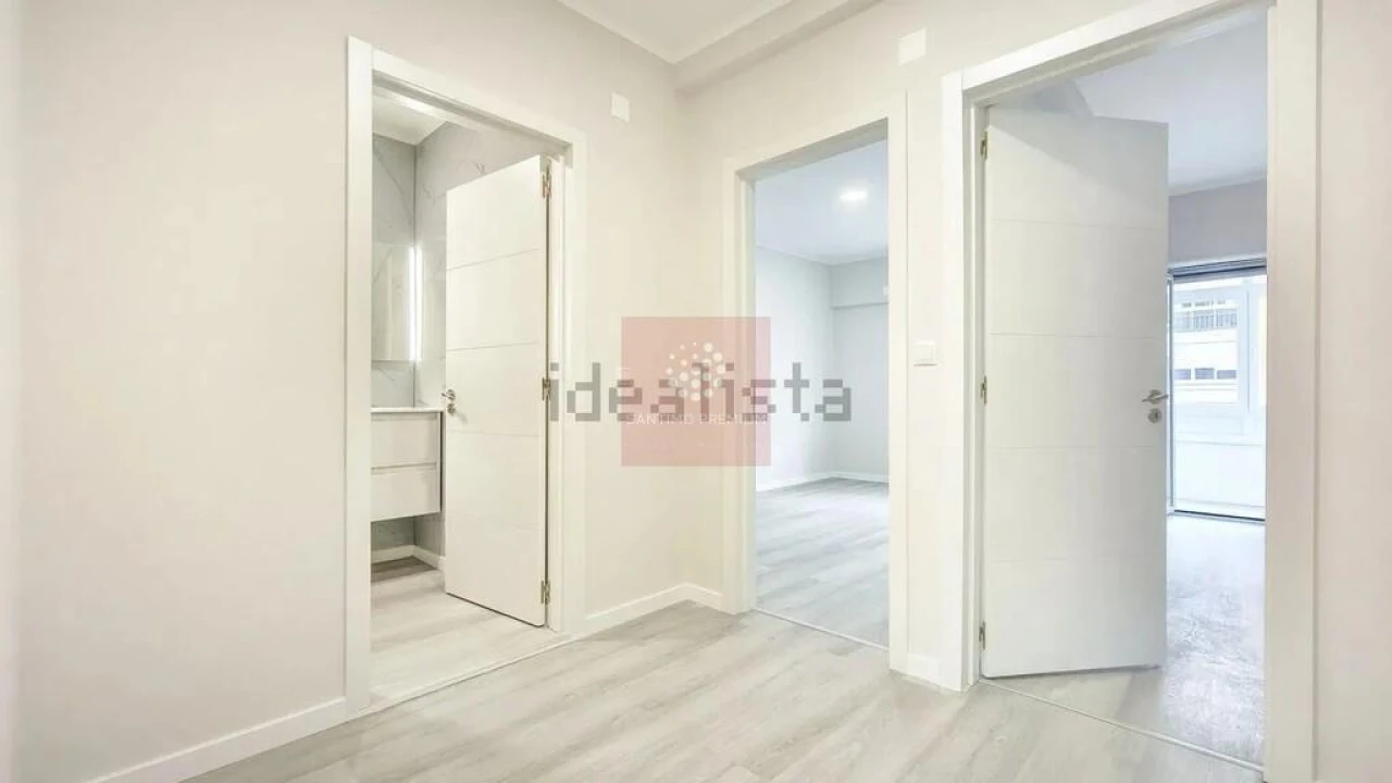Apartamento T2 para Venda em Oeiras e São Julião da Barra, Paço de Arcos e Caxias Foto 5