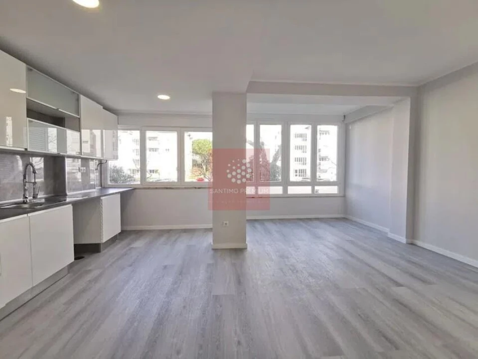 Apartamento T2 para Venda em Oeiras e São Julião da Barra, Paço de Arcos e Caxias Foto 3