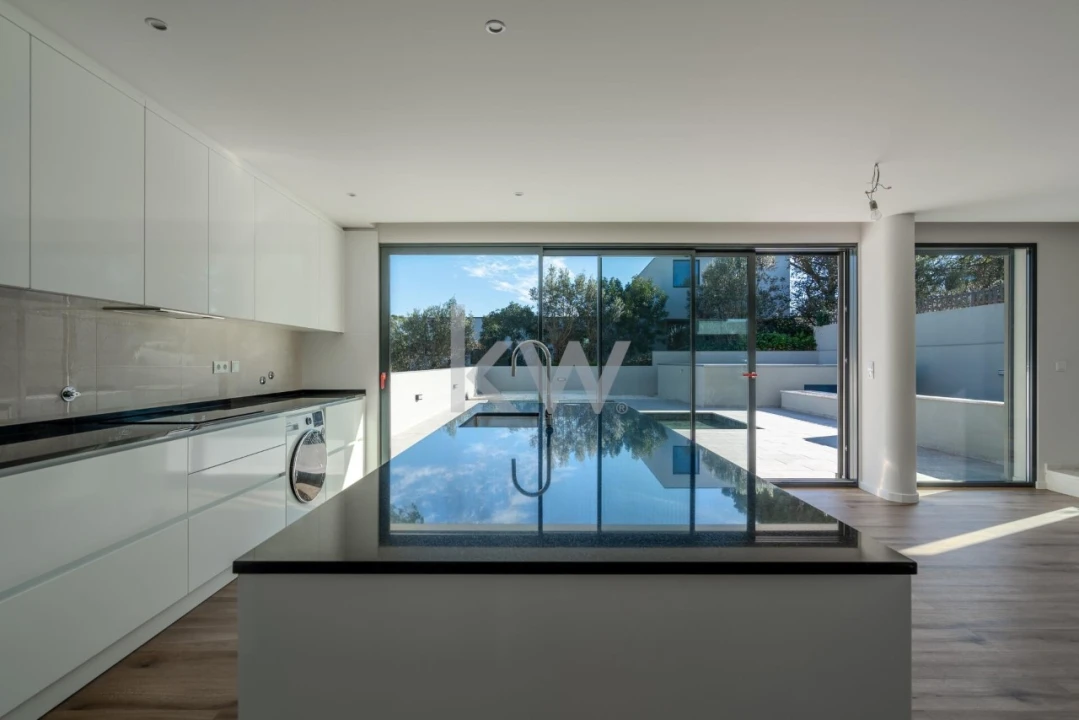 Moradia T3 para Venda em Barcarena Foto 9