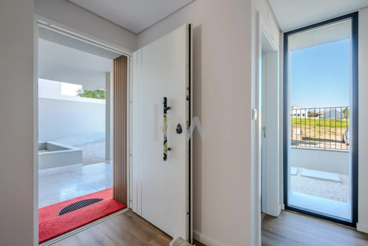 Moradia T3 para Venda em Barcarena Foto 4