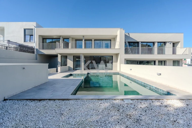 Moradia T3 para Venda em Barcarena Foto 11