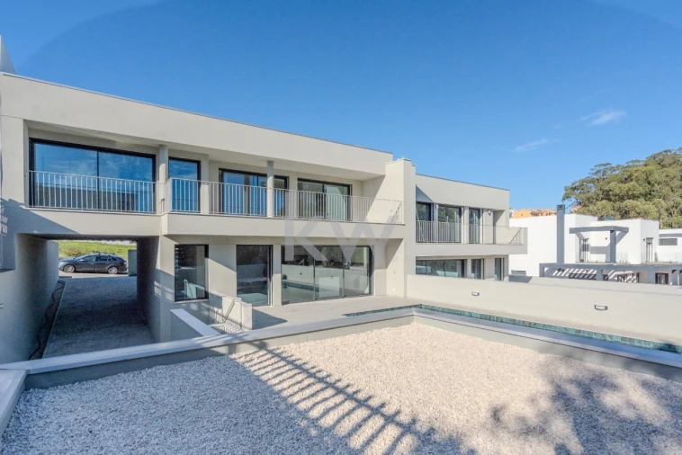 Moradia T3 para Venda em Barcarena Foto 12