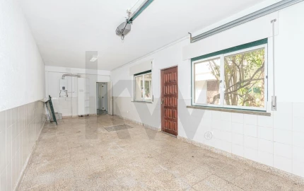 Moradia T4 para Venda em Alcabideche
