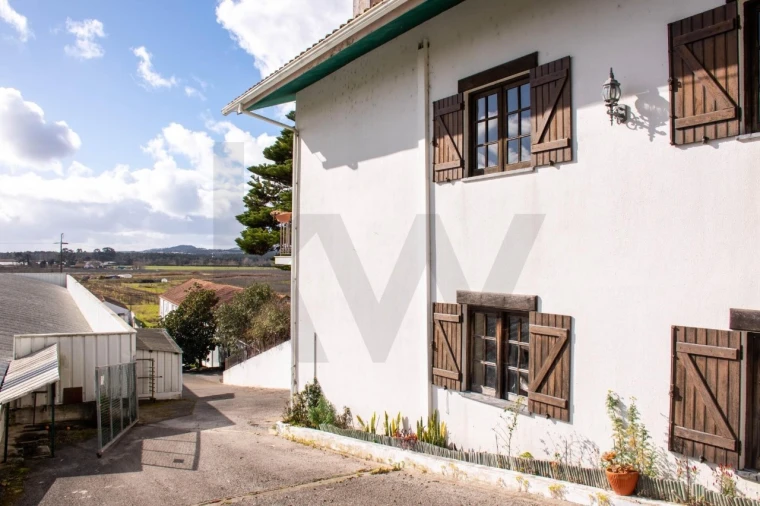 Moradia T4 para Venda em Coz, Alpedriz e Montes Foto 12