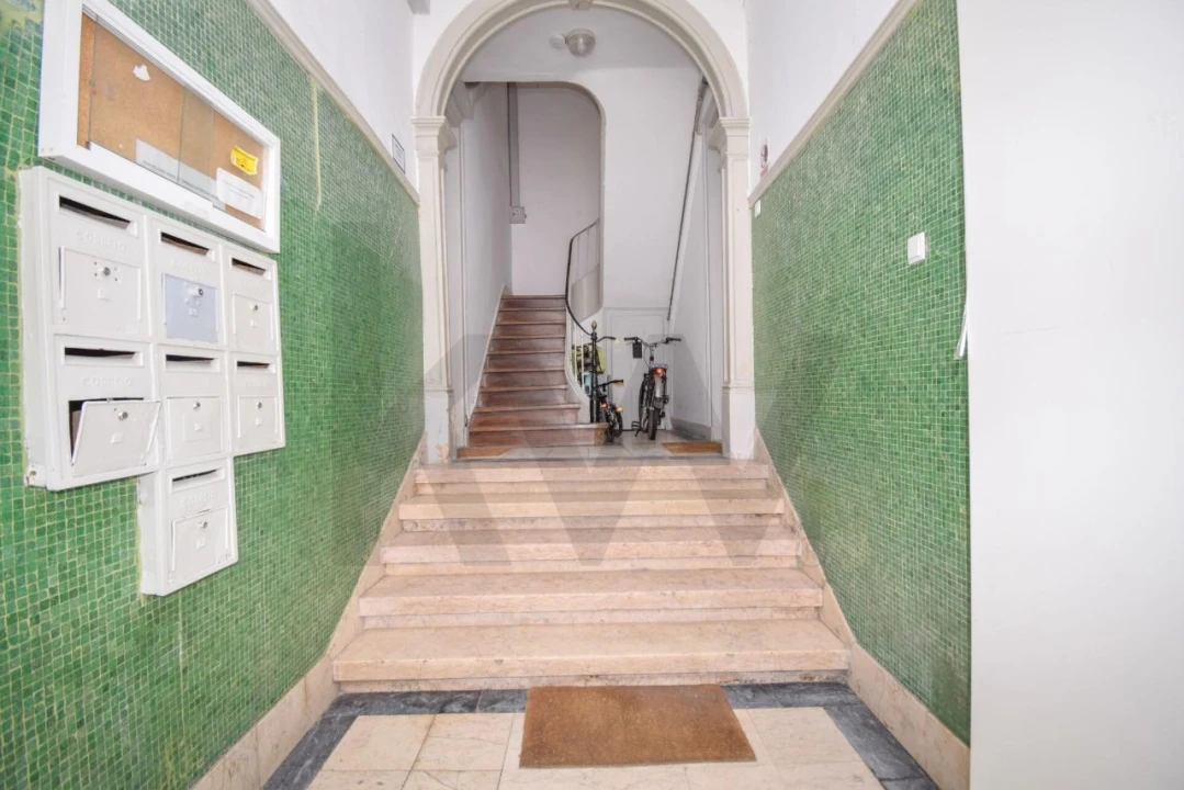 Apartamento T3 para Venda em Santo António Foto 28