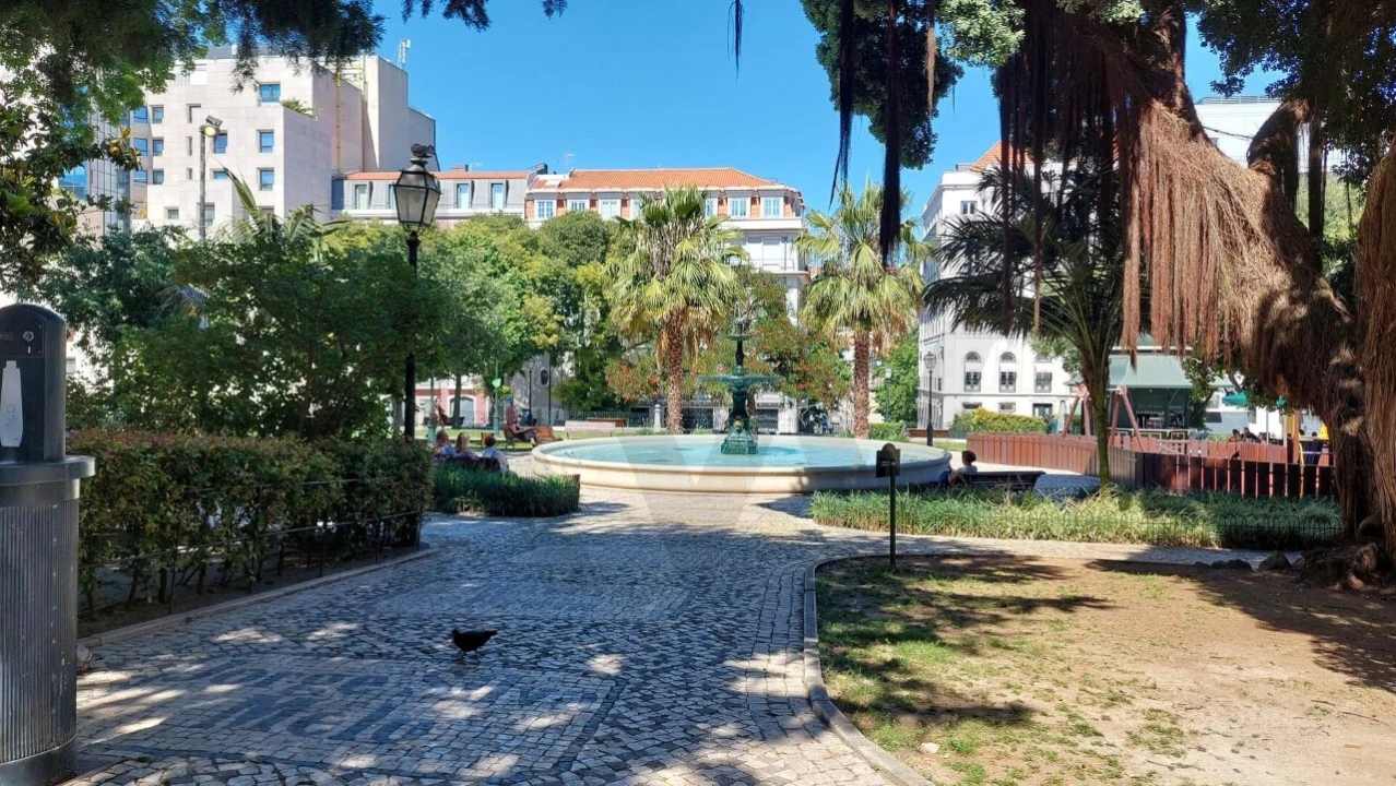 Apartamento T3 para Venda em Santo António Foto 32