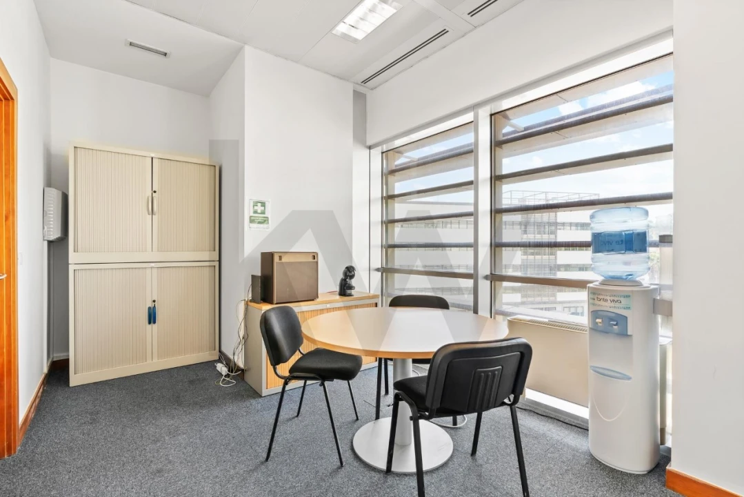 Escritório para Venda em Carnaxide e Queijas Foto 18