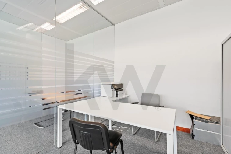 Escritório para Venda em Carnaxide e Queijas Foto 11