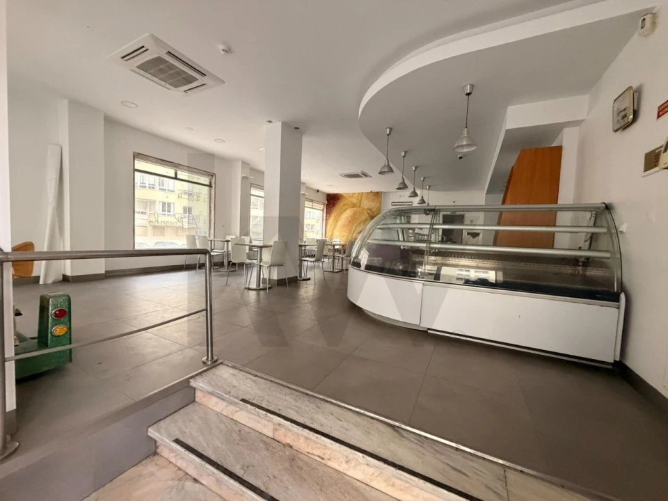 Loja para Venda em Agualva e Mira-Sintra Foto 4