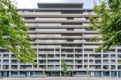 Apartamento T4 para Venda em Algés, Linda-A-Velha e Cruz Quebrada-Dafundo