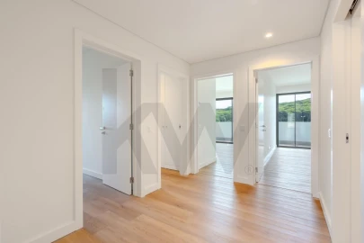 Apartamento T4 para Venda em Algés, Linda-A-Velha e Cruz Quebrada-Dafundo