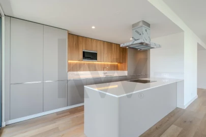 Apartamento T4 para Venda em Algés, Linda-A-Velha e Cruz Quebrada-Dafundo