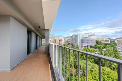 Apartamento T4 para Venda em Algés, Linda-A-Velha e Cruz Quebrada-Dafundo