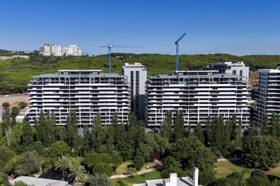 Apartamento T4 para Venda em Algés, Linda-A-Velha e Cruz Quebrada-Dafundo