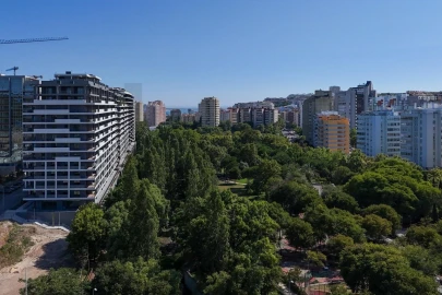 Apartamento T4 para Venda em Algés, Linda-A-Velha e Cruz Quebrada-Dafundo