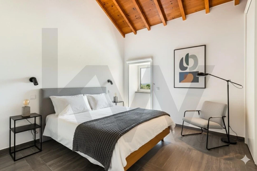 Moradia T4 para Venda em São Pedro da Cadeira Foto 14