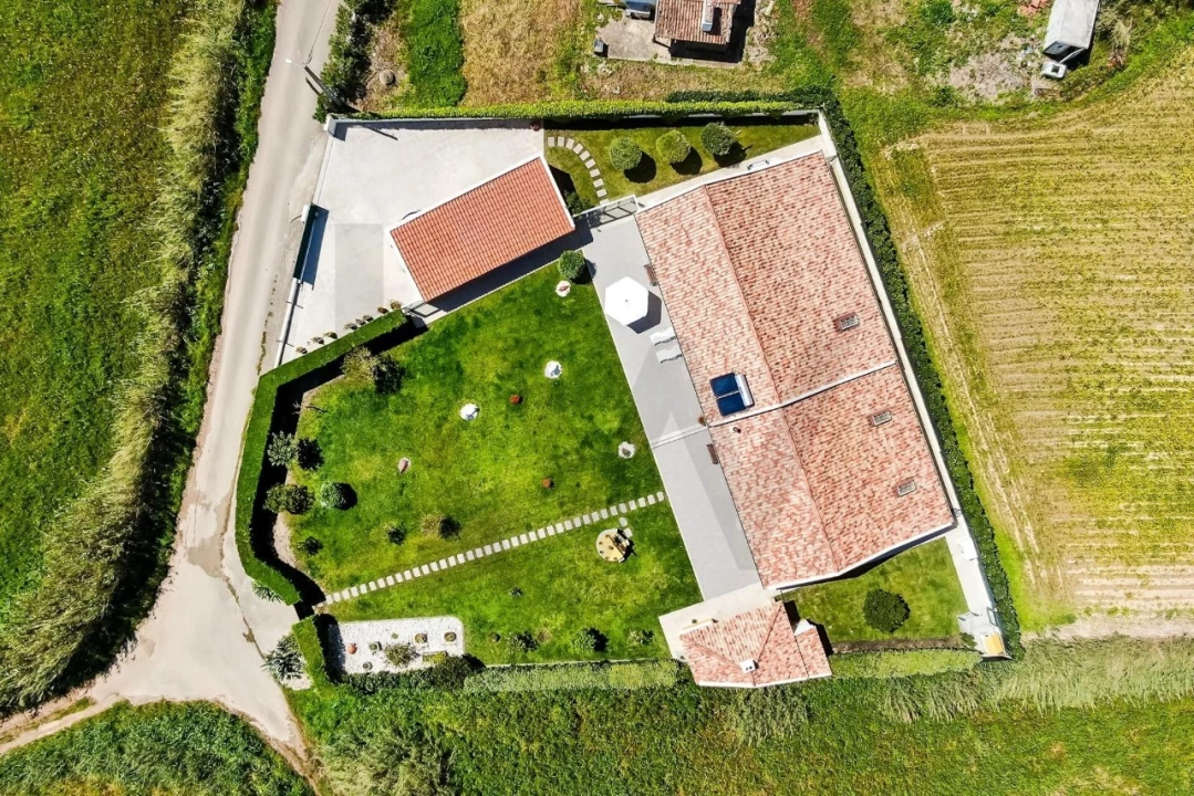 Moradia T4 para Venda em São Pedro da Cadeira Foto 30