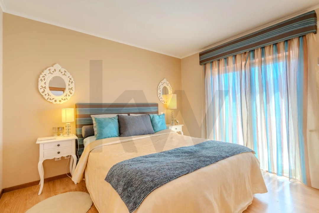 Moradia T4 para Venda em Santo Andre Foto 33