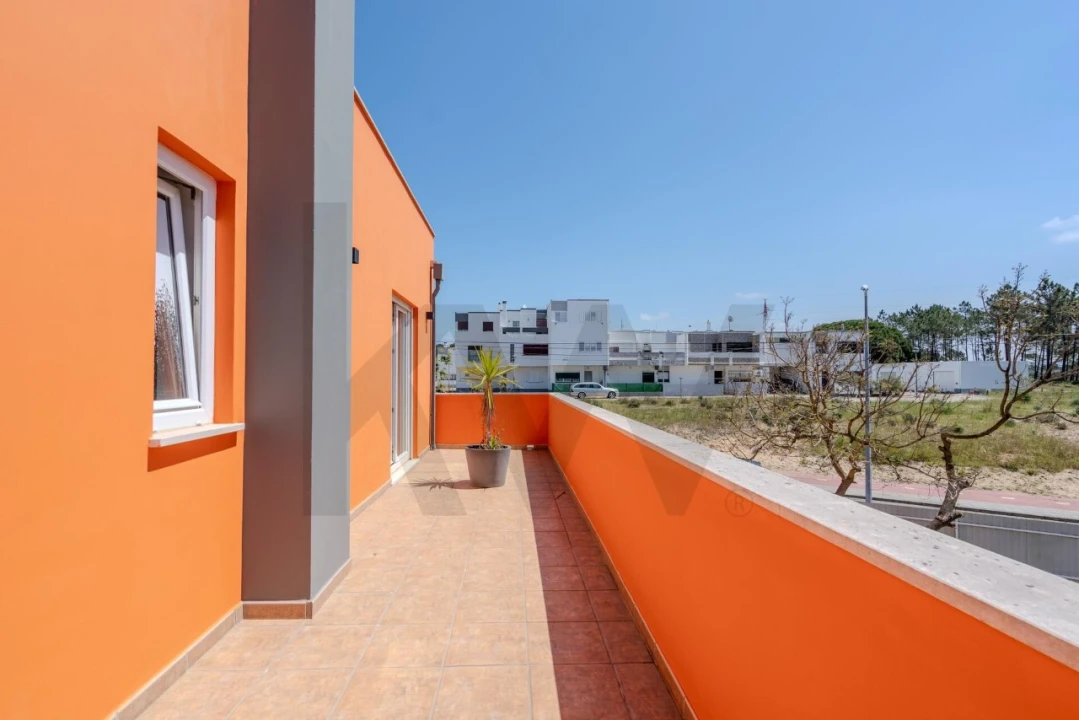 Moradia T4 para Venda em Santo Andre Foto 34