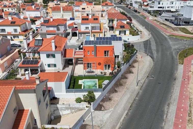 Moradia T4 para Venda em Santo Andre Foto 2