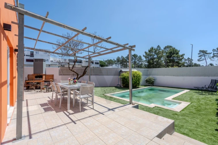 Moradia T4 para Venda em Santo Andre Foto 50