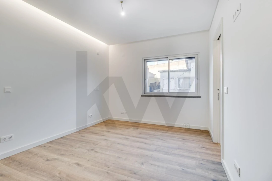 Moradia T5 para Venda em Almada, Cova da Piedade, Pragal e Cacilhas Foto 25