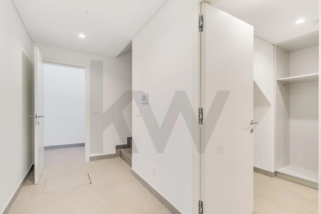 Moradia T5 para Venda em Almada, Cova da Piedade, Pragal e Cacilhas Foto 48