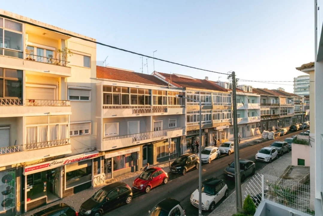 Moradia T5 para Venda em Almada, Cova da Piedade, Pragal e Cacilhas Foto 61