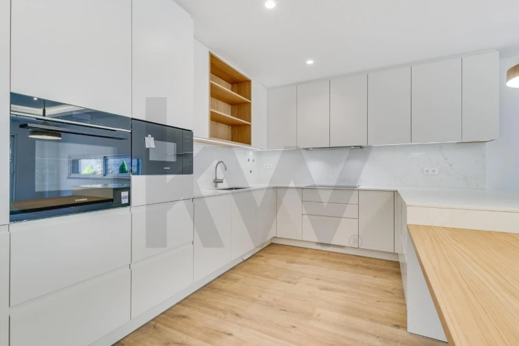 Moradia T5 para Venda em Almada, Cova da Piedade, Pragal e Cacilhas Foto 9