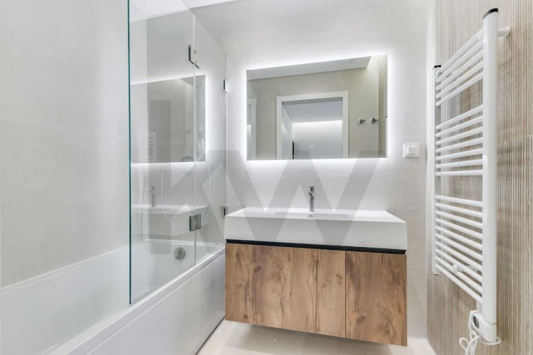 Moradia T5 para Venda em Almada, Cova da Piedade, Pragal e Cacilhas Foto 32