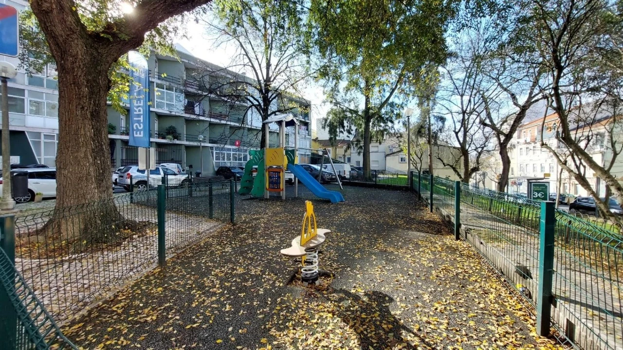 Apartamento T1 para Venda em Estrela Foto 11