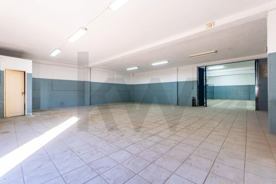 Armazém para Venda em Santa Iria de Azoia, São João da Talha e Bobadela Foto 40