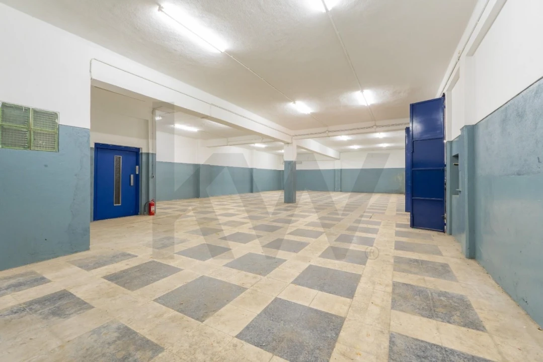 Armazém para Venda em Santa Iria de Azoia, São João da Talha e Bobadela Foto 41