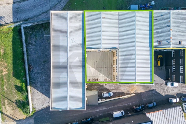 Armazém para Venda em Santa Iria de Azoia, São João da Talha e Bobadela Foto 1