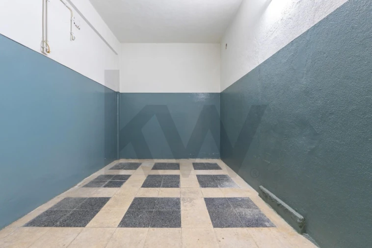 Armazém para Venda em Santa Iria de Azoia, São João da Talha e Bobadela Foto 39