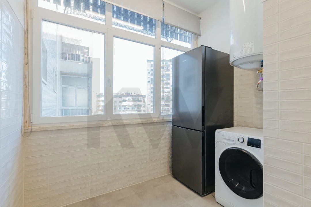 Apartamento T2 para Arrendamento em Lumiar Foto 14