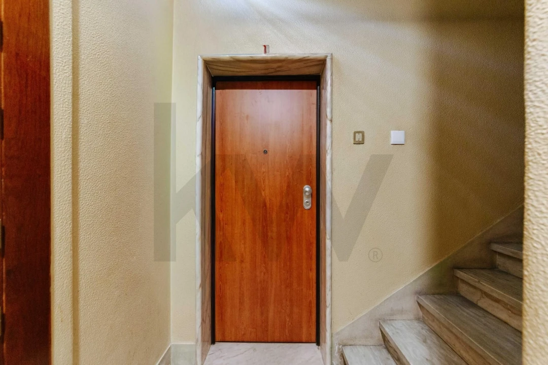 Apartamento T2 para Arrendamento em Lumiar Foto 38