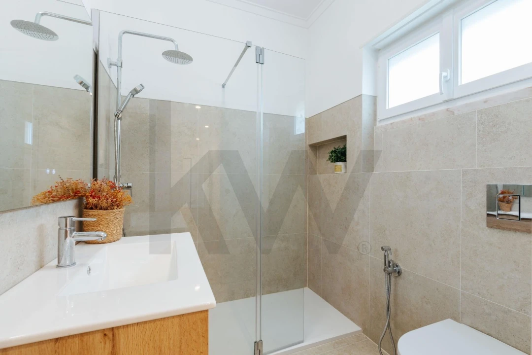 Apartamento T2 para Arrendamento em Lumiar Foto 24